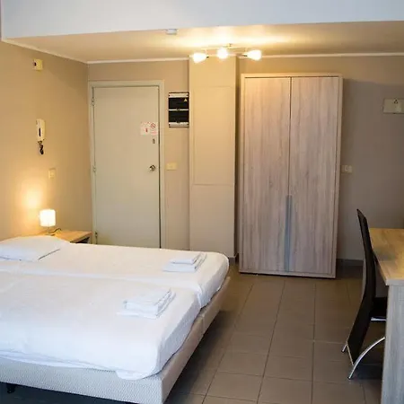City Apartments Antwerpen Apartment *